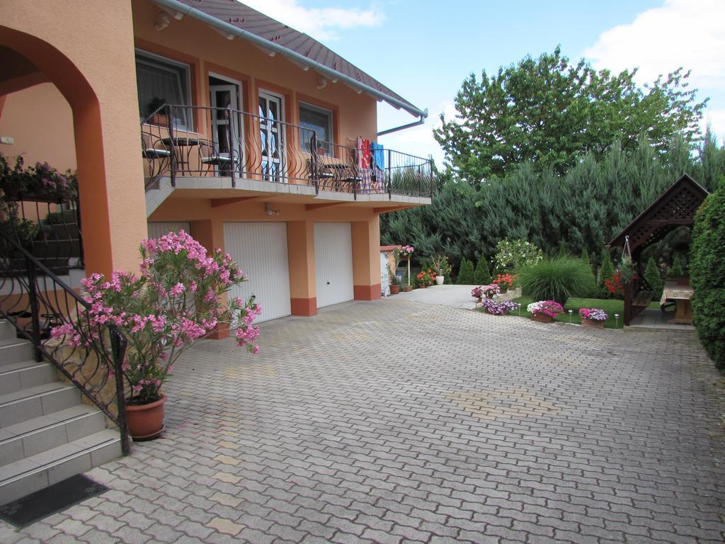 Hévíz Szecsenyi Apartman מראה חיצוני תמונה